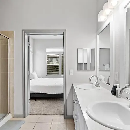 Modern Austin 2Br 2B Apt With Pool Parking & Wifi Exterior photo