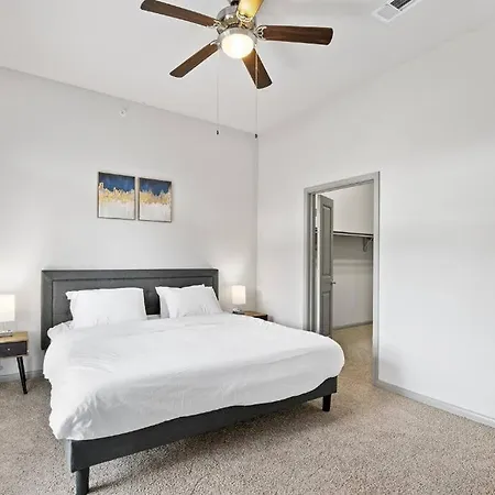 Modern Austin 2Br 2B Apt With Pool Parking & Wifi Exterior photo